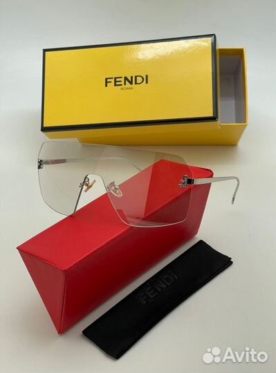 Солнцезащитные очки Fendi