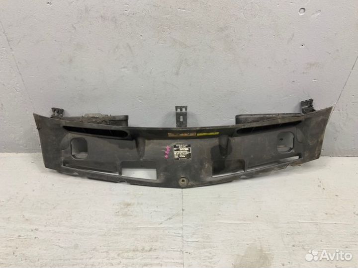 Накладка замка капота Mercedes C W204