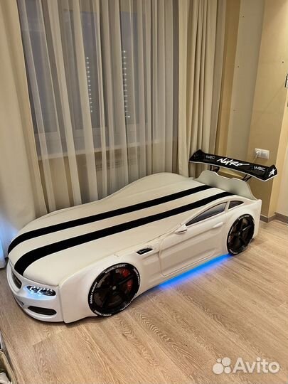 Детская кровать машина с подсветкой