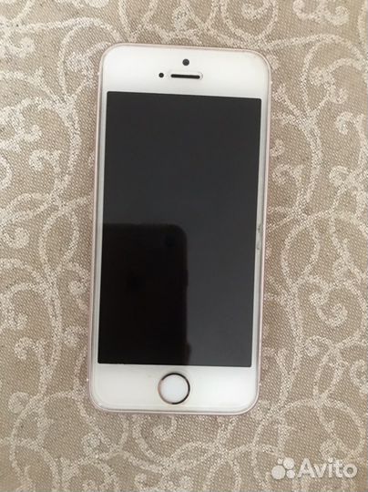 Телефон iPhone se