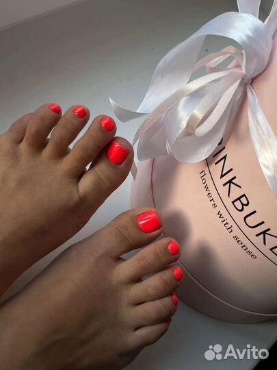 Маникюр и педикюр