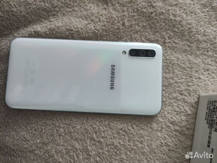 Samsung Galaxy A50, 6/128 ГБ