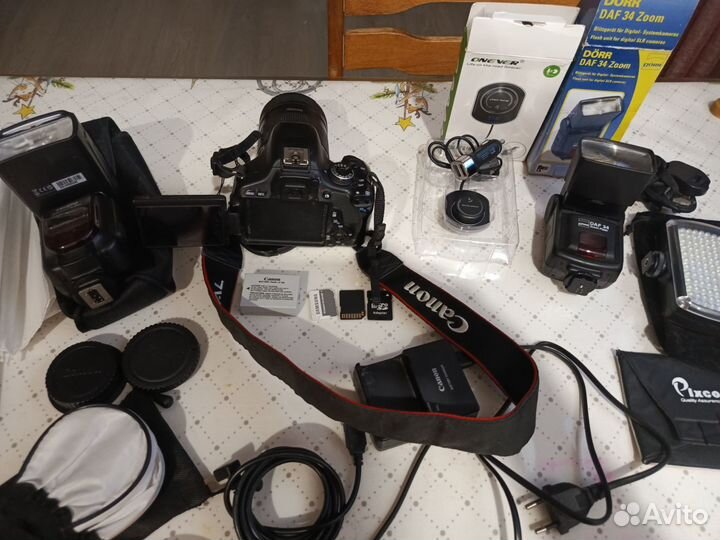 Цифровой фотоаппарат Canon 600D