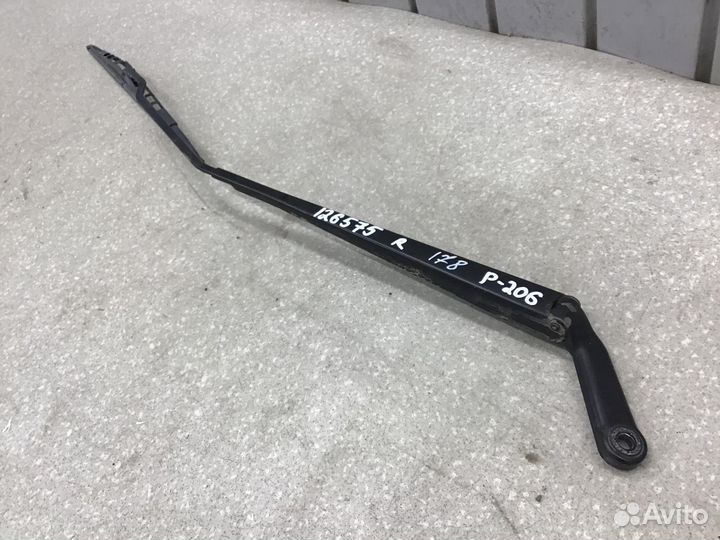 Поводок стеклоочистителя передний правый Peugeot 2