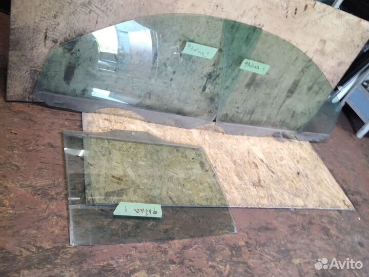 Стекло дверное Skoda Fabia 1