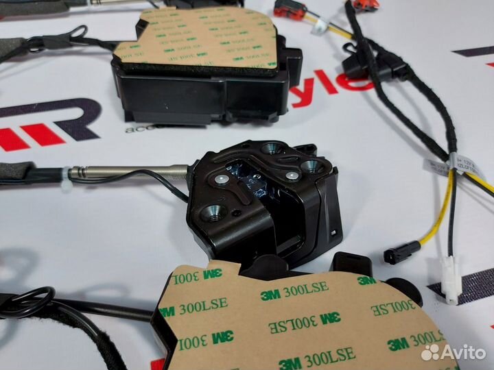 Доводчики дверей Lexus LX570 17-19г