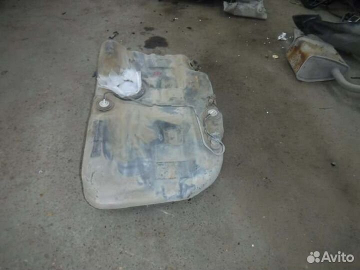 Топливный бак Ford Mondeo 2 1.6 1997