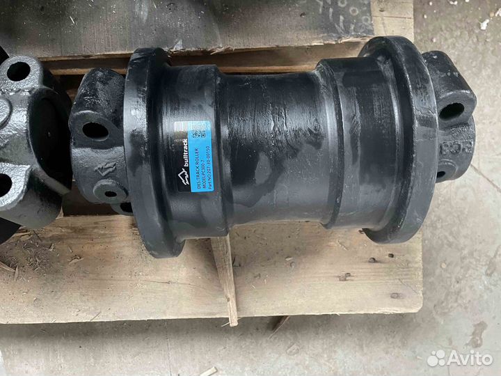 Каток опорный 207-30-00150 Komatsu PC300-7 BL