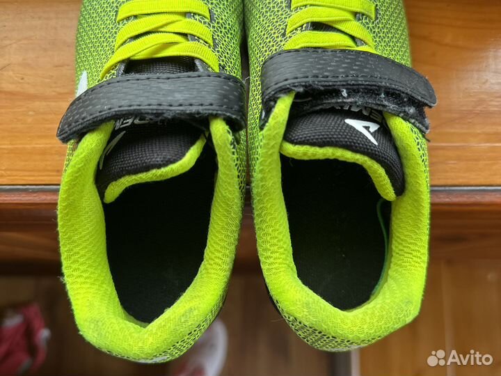 Детские футбольные бутсы 27 размер Demix