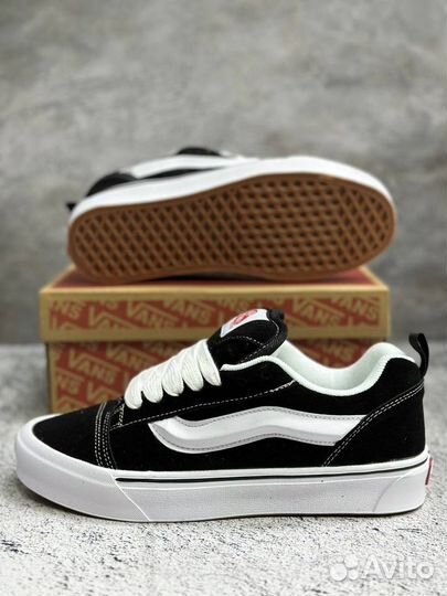 Дутыши Vans Knu Skool Black White