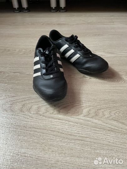 Кроссовки adidas NEO