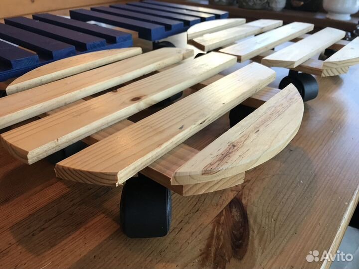 Подставки для цветочных горшков из дерева