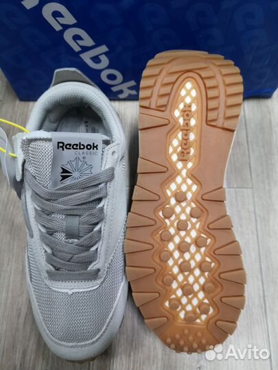 Кроссовки Reebok платформа