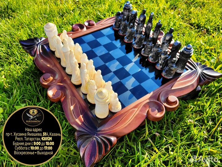 Шахматы подарочные в ларце 