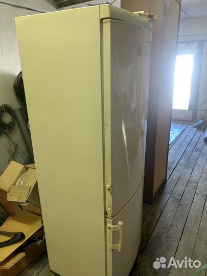 Холодильник electrolux