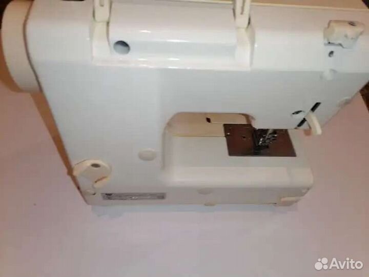 Швейная машина электрическая