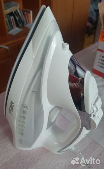 Утюг новый