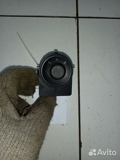 Chevrolet Cruze (J305) l кнопка регулировки зеркал