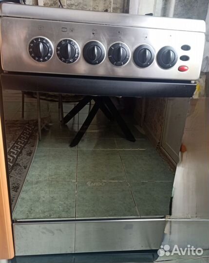 Газовая плита с электрической духовкой