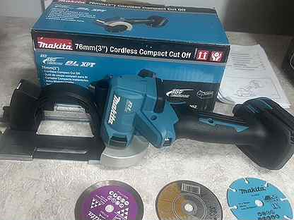 Аккумуляторная дисковая пила Makita DMC300Z