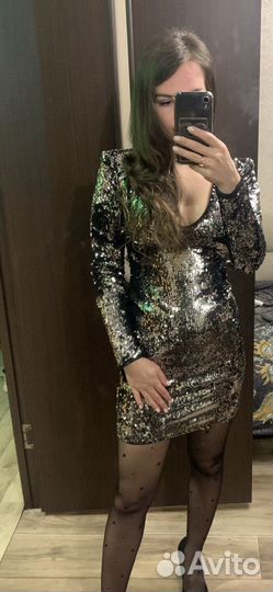 Новогоднее платье с пайетками Bershka