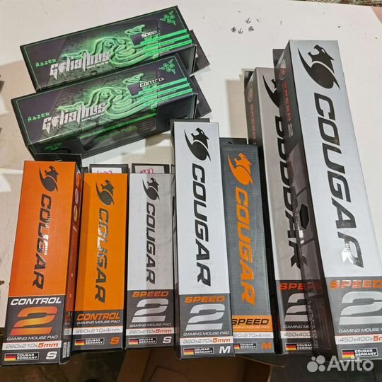 Игровые геймер коврики Cougar, razer