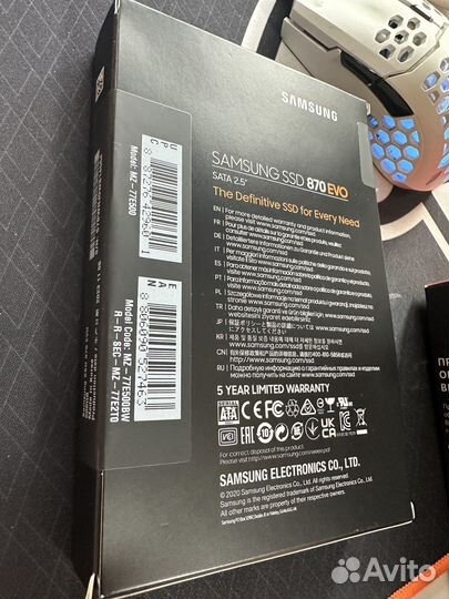 SSD Samsung 870 EVO 500gb SATA новый