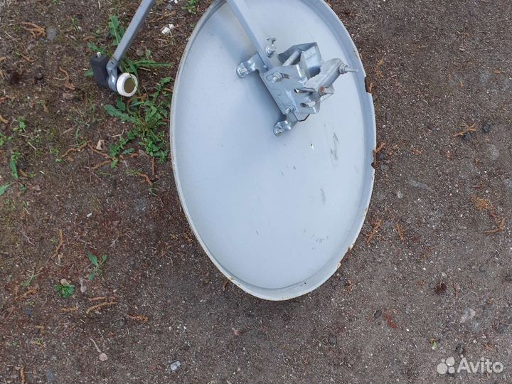 Спутниковая тарелка