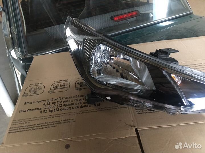 Hyundai салярис 2 Правая фара рестайлинг