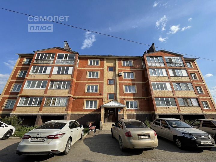 2-к. квартира, 43 м², 4/5 эт.