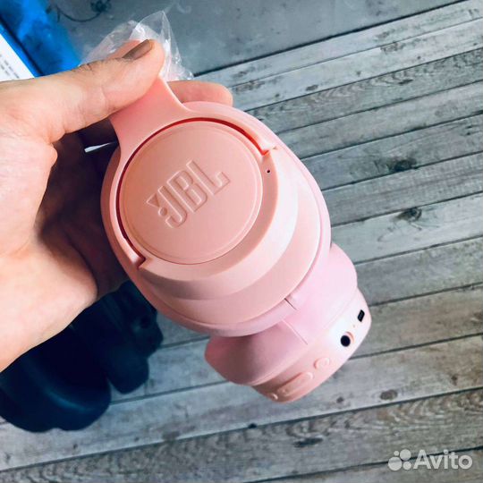 Беспроводные наушники jbl tune 700 Bt