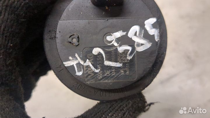 Насос водяной Volkswagen Passat 8 2015, 2018