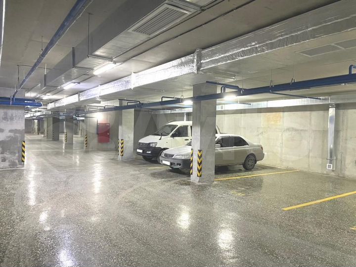 Машиноместо, 16 м²