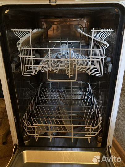 Посудомоечная машина Electrolux esf 43010