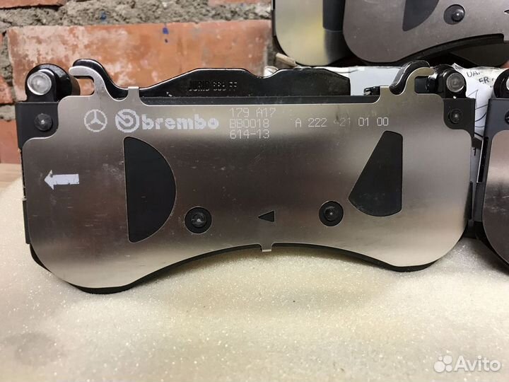 Колодки тормозные передние для Mercedes W222