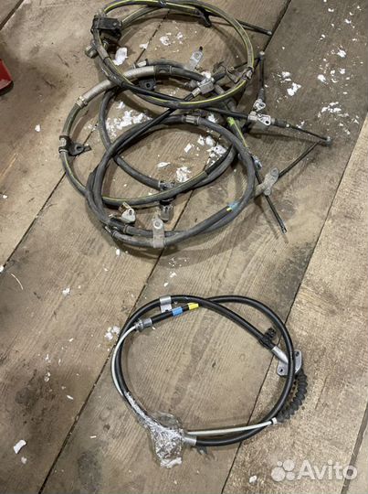 Трос ручного тормоза Lexus 350 3