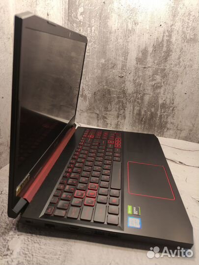 Игровой Acer Nitro GTX 1050 3GB/IPS/i5-8300H/12Озy
