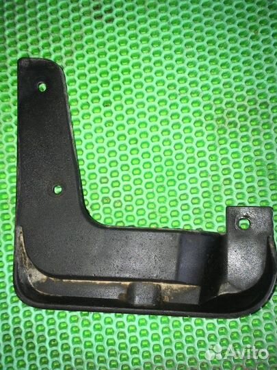 Брызговик задний правый Hyundai Solaris 2 G4FG