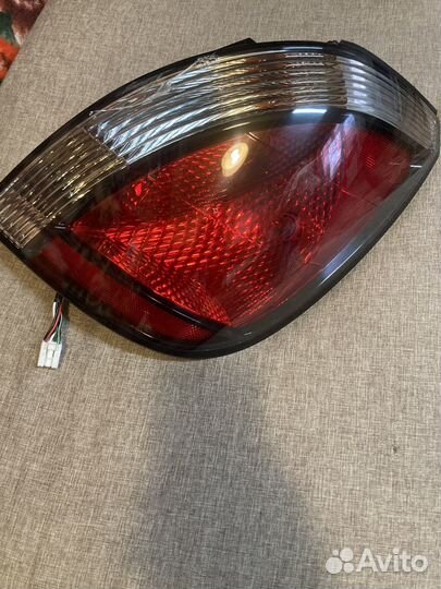 Правый стоп сигнал Kia Rio 2