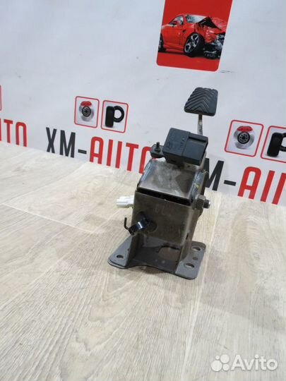 Педаль сцепления Kia Rio 3