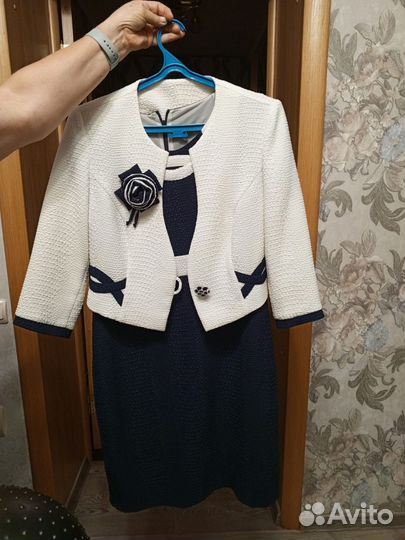 Платье праздничное