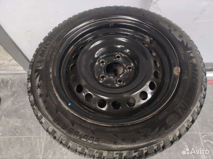 Michelin X-Ice North XIN3 205/55 R16