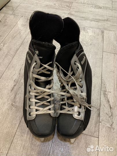 Коньки хоккейные 44 размер