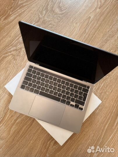 Macbook pro 13 2020 i5 16gb 512