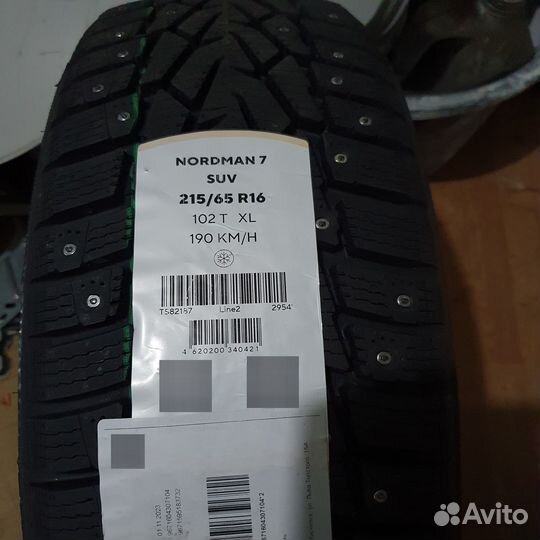 Nordman SUV 215/65 R16 102T