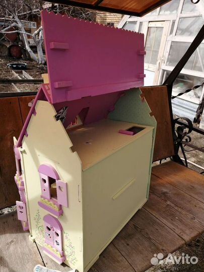 Домик кукольный