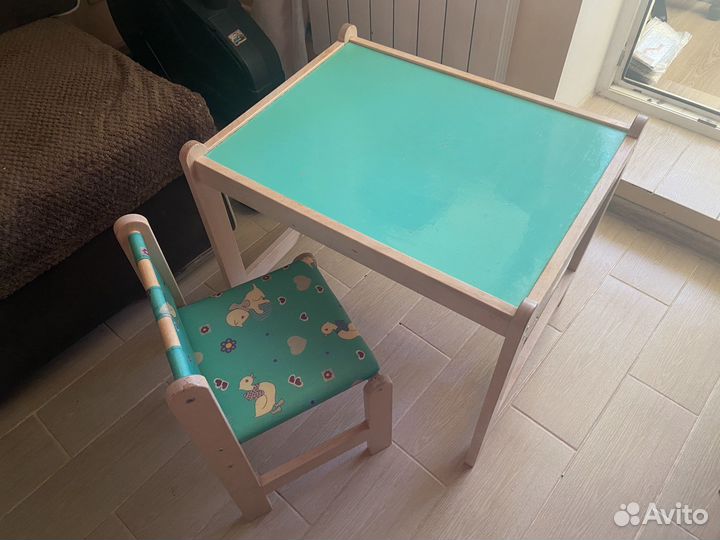 Детский стол и стул