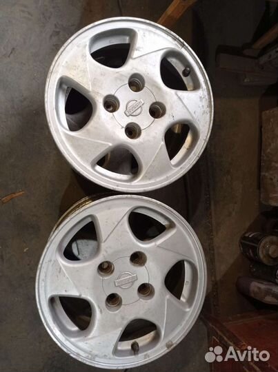 Продам диски Ниссан R-15