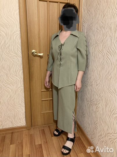 Костюм брючный