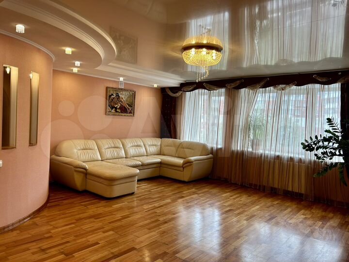 4-к. квартира, 143 м², 4/10 эт.